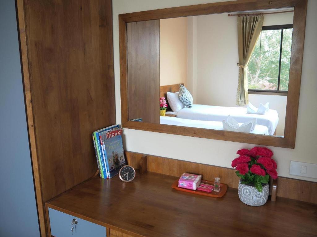 Regent Room Hotel Surat Thani Exterior foto